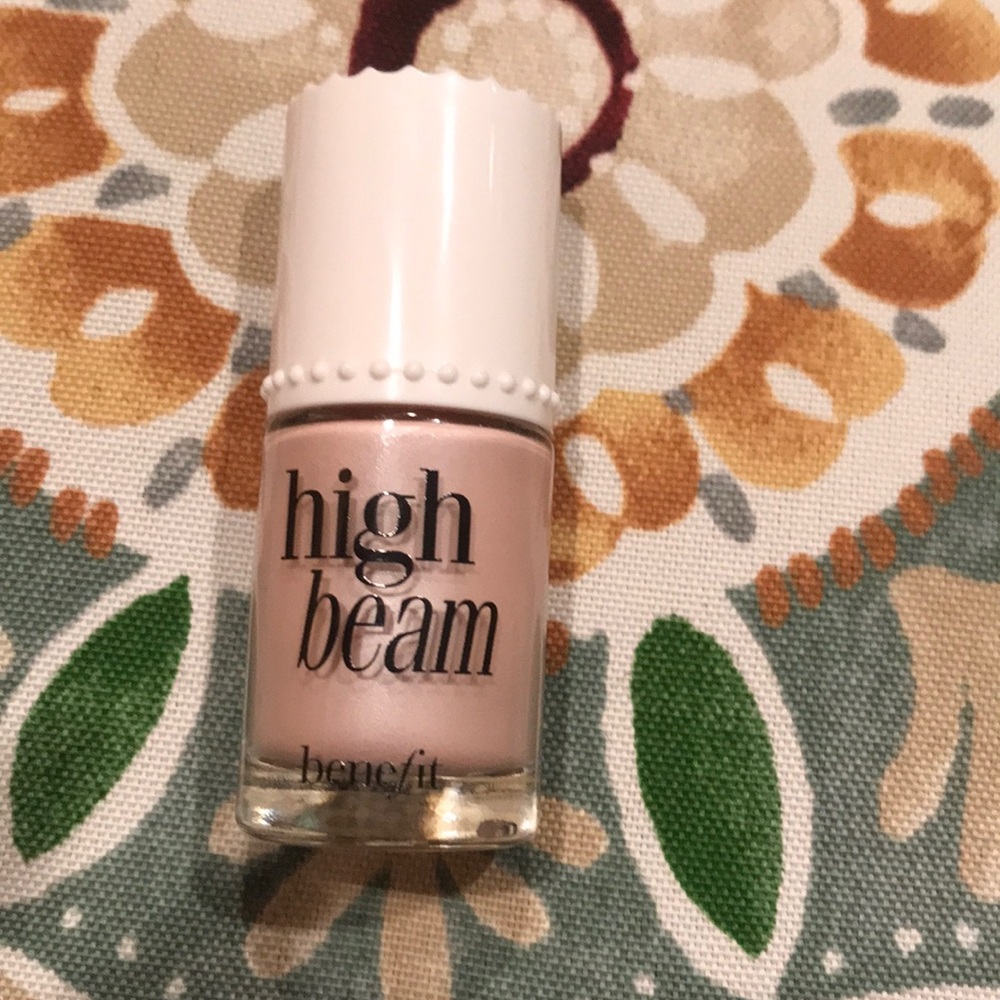 Benefit high beam liquid highlighter